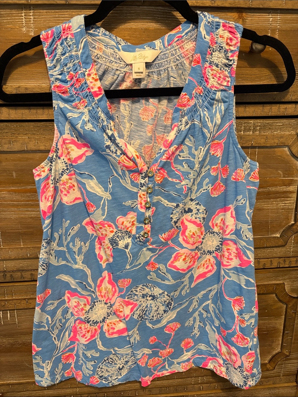 Lilly Pulitzer Blue Pink Floral Smocked Henley Tank